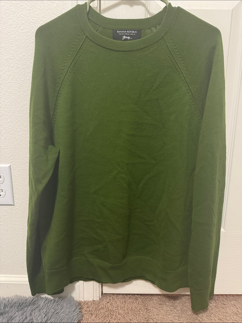Banana Republic Men's Crewneck Sweater — Olive